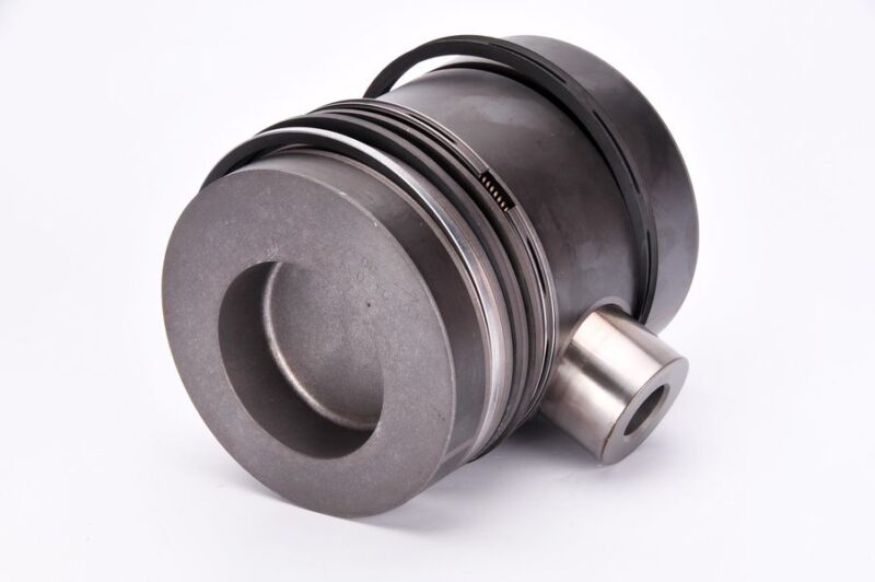 Piston A3520301518. A3520303317. A3520304018. A3520305618. A3520306018. A3520306618. A3520307818